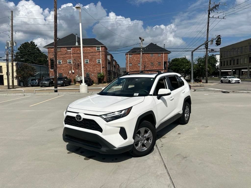 2022 Toyota RAV4 XLE