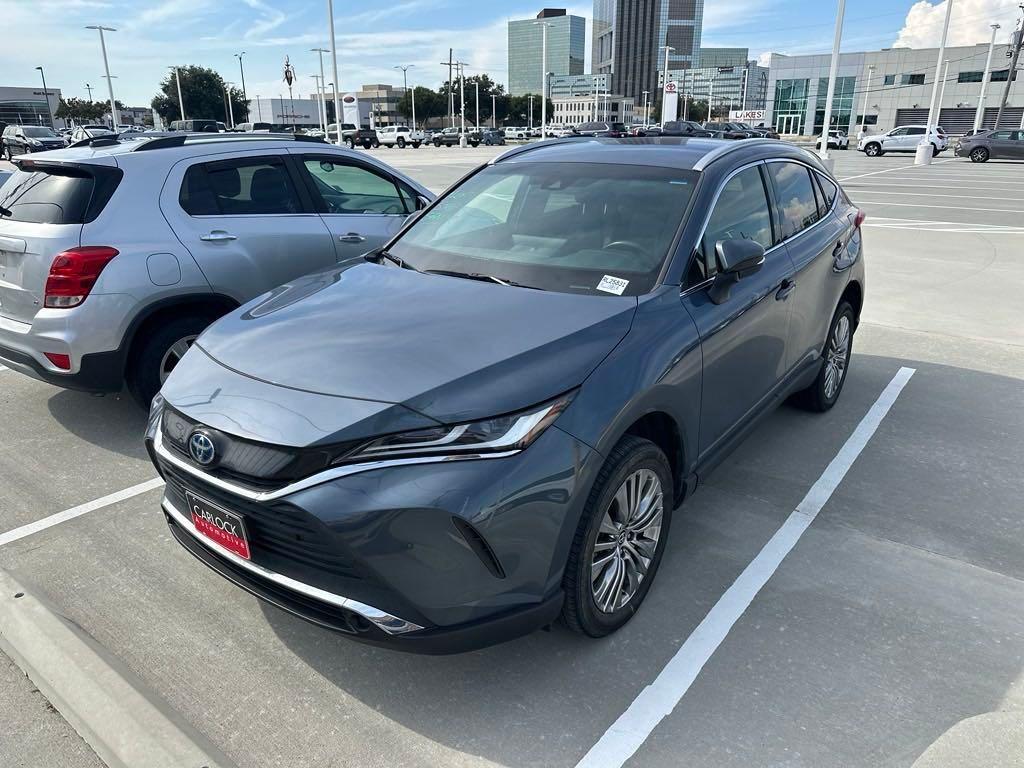 2022 Toyota Venza XLE